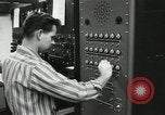 Standbild Control board eines Instruments Pasadena California USA, 1958, aus Sekunde 24 historischem Filmmaterial Videoclip 65675023675