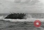 Image Bataille de débarquements de Tarawa Tarawa Îles Gilbert, 1943, de la seconde 22 séquences d'archives historiques vidéo 65675023678