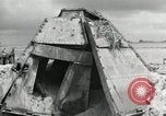 Standbild Unfall während der Schlacht von Tarawa Gilbert Inseln, 1943, aus Sekunde 43 historischem Filmmaterial Videoclip 65675023683