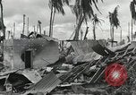 Standbild Unfall während der Schlacht von Tarawa Gilbert Inseln, 1943, aus Sekunde 55 historischem Filmmaterial Videoclip 65675023683