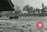 Standbild US Marines Gilbert Inseln, 1943, aus Sekunde 43 historischem Filmmaterial Videoclip 65675023684