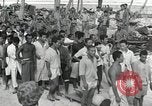 Standbild die koreanischen Arbeitnehmer Gilbert Inseln, 1943, aus Sekunde 10 historischem Filmmaterial Videoclip 65675023685