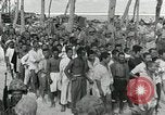 Standbild die koreanischen Arbeitnehmer Gilbert Inseln, 1943, aus Sekunde 16 historischem Filmmaterial Videoclip 65675023685