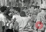 Standbild die koreanischen Arbeitnehmer Gilbert Inseln, 1943, aus Sekunde 30 historischem Filmmaterial Videoclip 65675023685