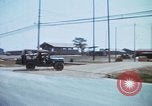 Image Poste de police militaire Long Binh Vietnam, 1969, de la seconde 60 séquences d'archives historiques vidéo 65675023697