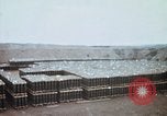 Immagine di Obice gusci in discarica di munizioni Long Binh Vietnam, 1969, secondo 52 filmato di repertorio 65675023698