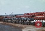 Immagine di Terminale Pol Long Binh Vietnam, 1969, secondo 44 filmato di repertorio 65675023699