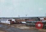 Immagine di Terminale Pol Long Binh Vietnam, 1969, secondo 57 filmato di repertorio 65675023699