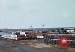 Immagine di Terminale Pol Long Binh Vietnam, 1969, secondo 58 filmato di repertorio 65675023699