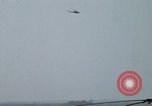 Image OH-6Un hélicoptère Vietnam, 1969, de la seconde 7 séquences d'archives historiques vidéo 65675023705
