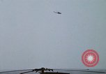 Image OH-6Un hélicoptère Vietnam, 1969, de la seconde 11 séquences d'archives historiques vidéo 65675023705