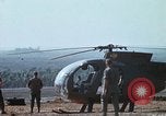 Image OH-6Un hélicoptère Vietnam, 1969, de la seconde 17 séquences d'archives historiques vidéo 65675023705