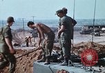 Image OH-6Un hélicoptère Vietnam, 1969, de la seconde 56 séquences d'archives historiques vidéo 65675023705