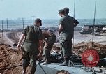 Image OH-6Un hélicoptère Vietnam, 1969, de la seconde 58 séquences d'archives historiques vidéo 65675023705