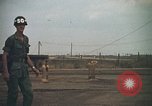 Immagine di Munizioni supply depot Long Binh Vietnam, 1970, secondo 8 filmato di repertorio 65675023710