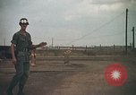 Immagine di Munizioni supply depot Long Binh Vietnam, 1970, secondo 9 filmato di repertorio 65675023710