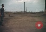 Immagine di Munizioni supply depot Long Binh Vietnam, 1970, secondo 12 filmato di repertorio 65675023710