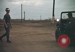 Immagine di Munizioni supply depot Long Binh Vietnam, 1970, secondo 14 filmato di repertorio 65675023710