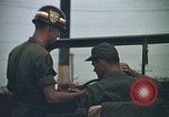 Immagine di Munizioni supply depot Long Binh Vietnam, 1970, secondo 28 filmato di repertorio 65675023710