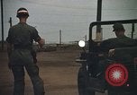 Immagine di Munizioni supply depot Long Binh Vietnam, 1970, secondo 31 filmato di repertorio 65675023710