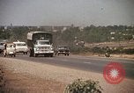 Immagine di Autostrada security Long Binh Vietnam, 1970, secondo 16 filmato di repertorio 65675023712