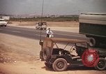 Immagine di Autostrada security Long Binh Vietnam, 1970, secondo 27 filmato di repertorio 65675023712