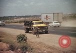 Immagine di Autostrada security Long Binh Vietnam, 1970, secondo 47 filmato di repertorio 65675023712