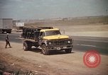 Immagine di Autostrada security Long Binh Vietnam, 1970, secondo 51 filmato di repertorio 65675023712