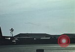 Image Ramp et aérogare de l'aéroport Nhut Tan Fils Saigon Vietnam, 1970, de la seconde 50 séquences d'archives historiques vidéo 65675023714