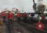 Image USS Coral Sea sud de la mer de Chine du Sud, 1967, de la seconde 3 séquences d'archives historiques vidéo 65675023715