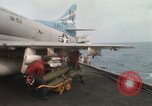 Image USS Coral Sea sud de la mer de Chine du Sud, 1967, de la seconde 22 séquences d'archives historiques vidéo 65675023715