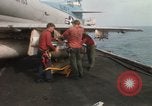 Image USS Coral Sea sud de la mer de Chine du Sud, 1967, de la seconde 24 séquences d'archives historiques vidéo 65675023715