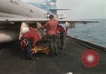 Image USS Coral Sea sud de la mer de Chine du Sud, 1967, de la seconde 26 séquences d'archives historiques vidéo 65675023715