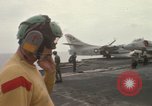 Image USS Coral Sea sud de la mer de Chine du Sud, 1967, de la seconde 48 séquences d'archives historiques vidéo 65675023715