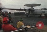 Image USS Coral Sea sud de la mer de Chine du Sud, 1967, de la seconde 55 séquences d'archives historiques vidéo 65675023715