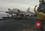 Image USS Coral Sea sud de la mer de Chine du Sud, 1967, de la seconde 62 séquences d'archives historiques vidéo 65675023715