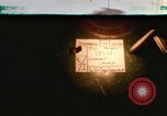 Standbild Träger Besatzungen arbeiten an Flugzeugen an Bord der USS Coral Sea South China Sea, 1967, aus Sekunde 1 historischem Filmmaterial Videoclip 65675023716