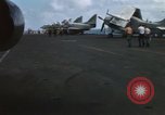 Standbild Aktivitäten an Bord der USS Constellation (CVA-64) während des Vietnam Krieges South China Sea, 1967, aus Sekunde 10 historischem Filmmaterial Videoclip 65675023717