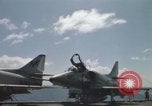 Standbild Aktivitäten an Bord der USS Constellation (CVA-64) während des Vietnam Krieges South China Sea, 1967, aus Sekunde 57 historischem Filmmaterial Videoclip 65675023717