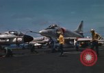 Standbild Kampfflugzeuge eingeleitet von USS Constellation (CVA-64) South China Sea, 1967, aus Sekunde 5 historischem Filmmaterial Videoclip 65675023718