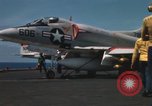 Standbild Kampfflugzeuge eingeleitet von USS Constellation (CVA-64) South China Sea, 1967, aus Sekunde 22 historischem Filmmaterial Videoclip 65675023718