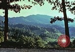 Image huttes en Harlan Harlan Kentucky USA, 1942, de la seconde 28 séquences d'archives historiques vidéo 65675023722