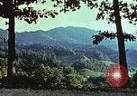 Image huttes en Harlan Harlan Kentucky USA, 1942, de la seconde 30 séquences d'archives historiques vidéo 65675023722