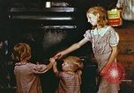 Standbild Koch Stove in Harlan Harlan Kentucky USA, 1942, aus Sekunde 11 historischem Filmmaterial Videoclip 65675023723