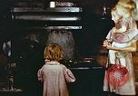 Standbild Koch Stove in Harlan Harlan Kentucky USA, 1942, aus Sekunde 35 historischem Filmmaterial Videoclip 65675023723