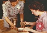 Standbild erwachsenen Handwerk Klasse Harlan Kentucky USA, 1942, aus Sekunde 16 historischem Filmmaterial Videoclip 65675023731