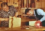 Standbild aus Holz Kunst Harlan Kentucky USA, 1942, aus Sekunde 6 historischem Filmmaterial Videoclip 65675023732