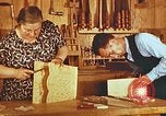 Standbild aus Holz Kunst Harlan Kentucky USA, 1942, aus Sekunde 9 historischem Filmmaterial Videoclip 65675023732