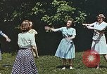 Immagine di Donne che danzano Harlan Kentucky USA, 1942, secondo 8 filmato di repertorio 65675023733
