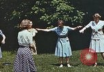 Immagine di Donne che danzano Harlan Kentucky USA, 1942, secondo 13 filmato di repertorio 65675023733